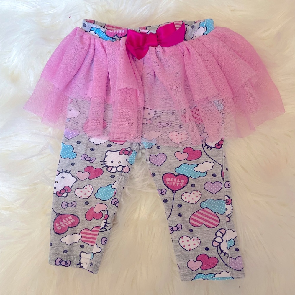 Hello kitty leggings size 6-9 months